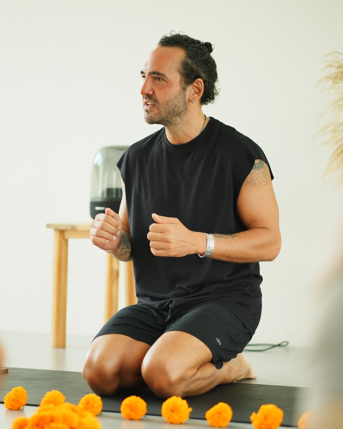 Ergin Ündeğer while teaching